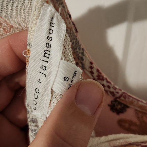 Coco + Jaimeson Top - Picture 4 of 4